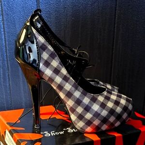 Black & White Plaid Mary Jane Heels